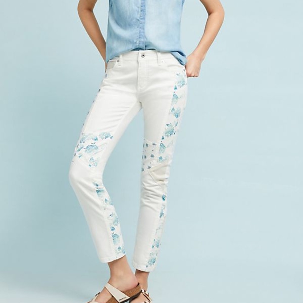 Anthropologie Pilcro Mid-Rise Slim Straight Jeans
